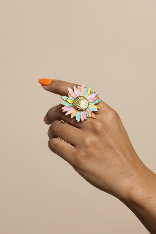 Bague sur mannequin de profil